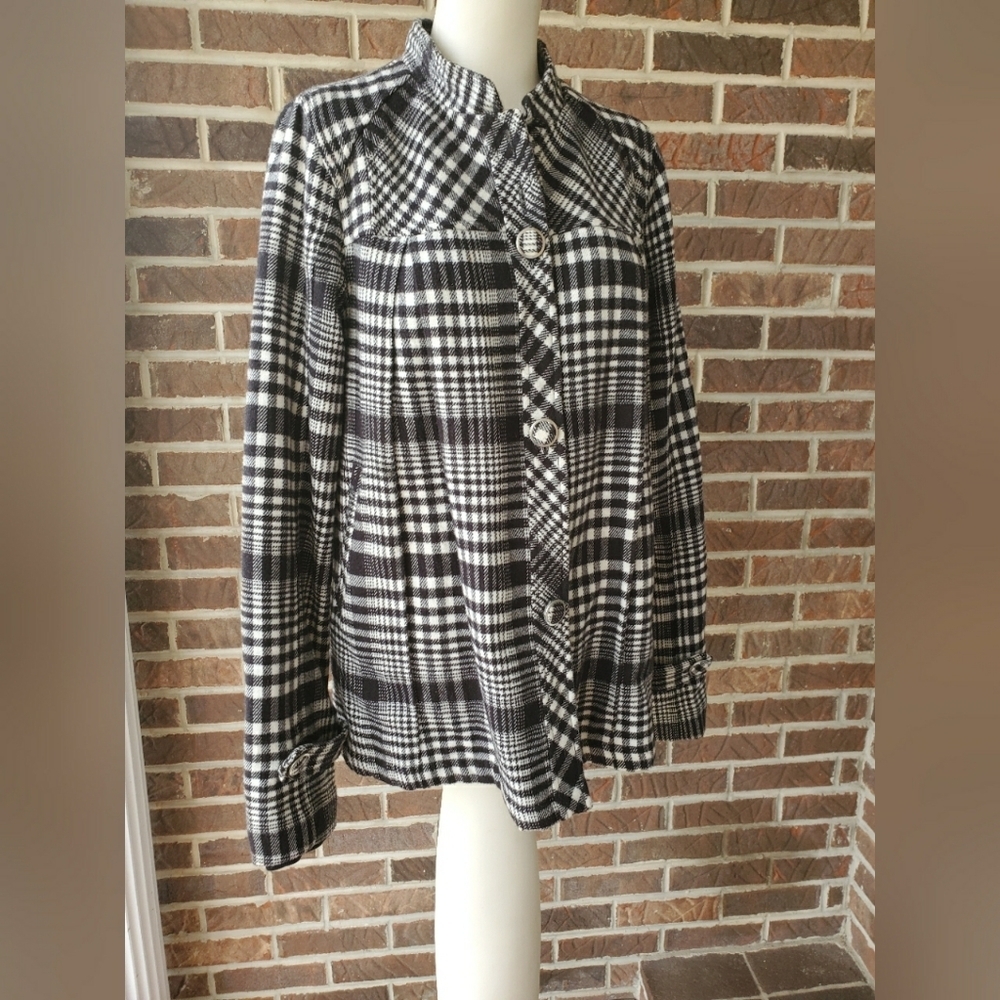 Van's Off the Wall Black and White Plaid Coat